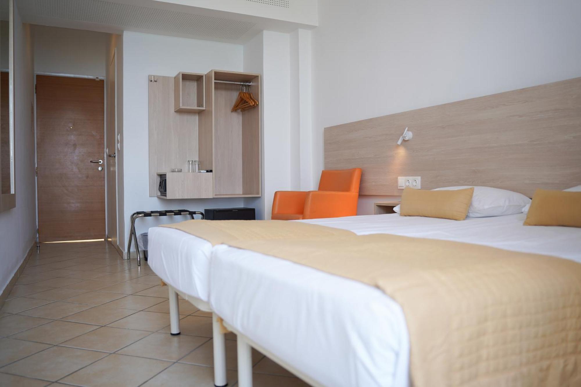 Hotel Sissy Kamena Vourla Extérieur photo